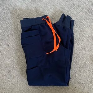 FIGS Nepal - Skinny Jogger Scrub Pants